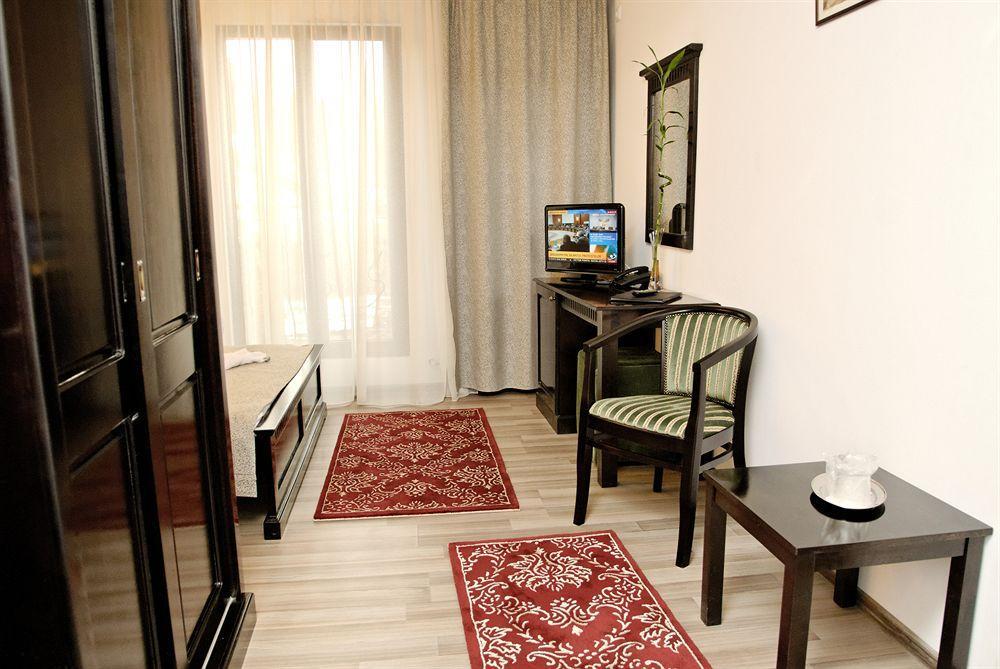 Lycasti Maisonettes Tavronitis エクステリア 写真